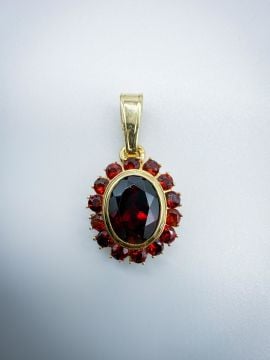 Garnet Kolye Ucu