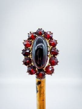 Garnet Yüzük