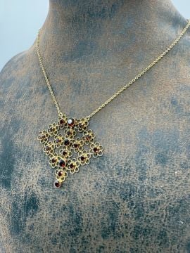 Garnet Kolye