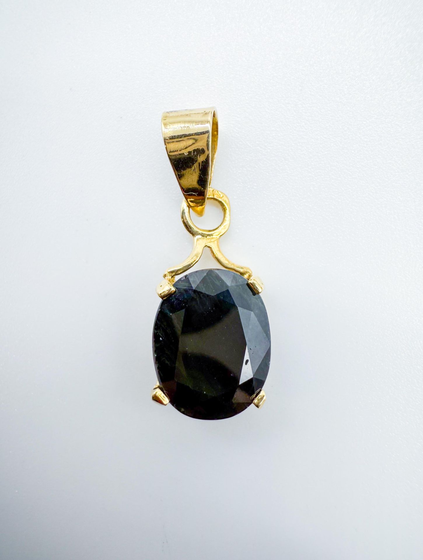 Safir Kolye Ucu
