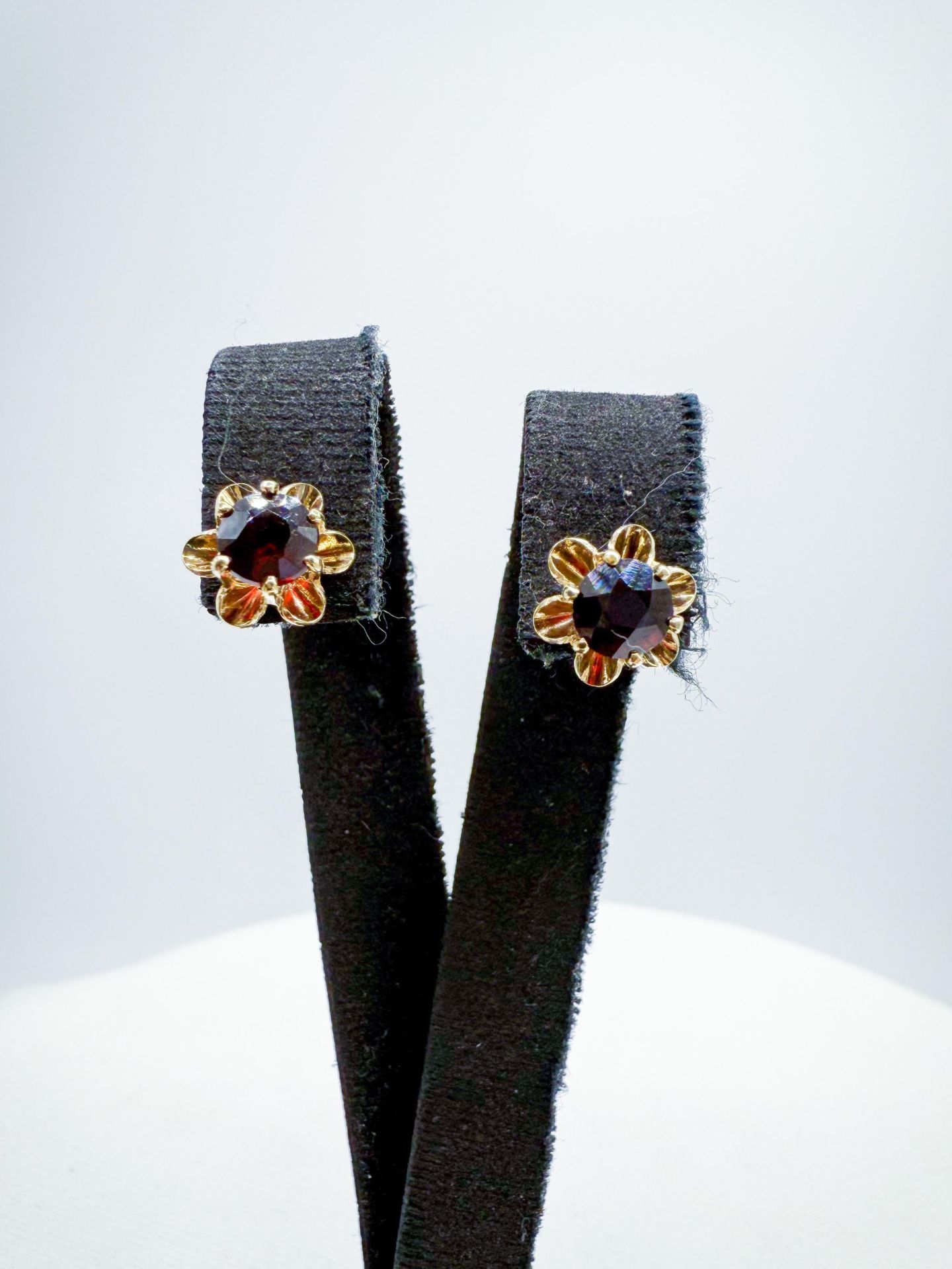 Garnet Küpe