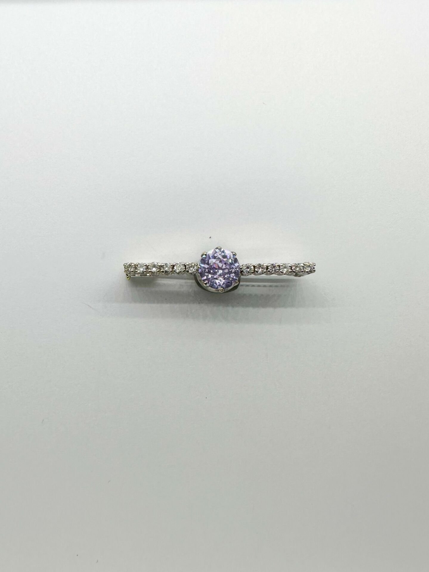 Safir ve Pırlantalı Broş