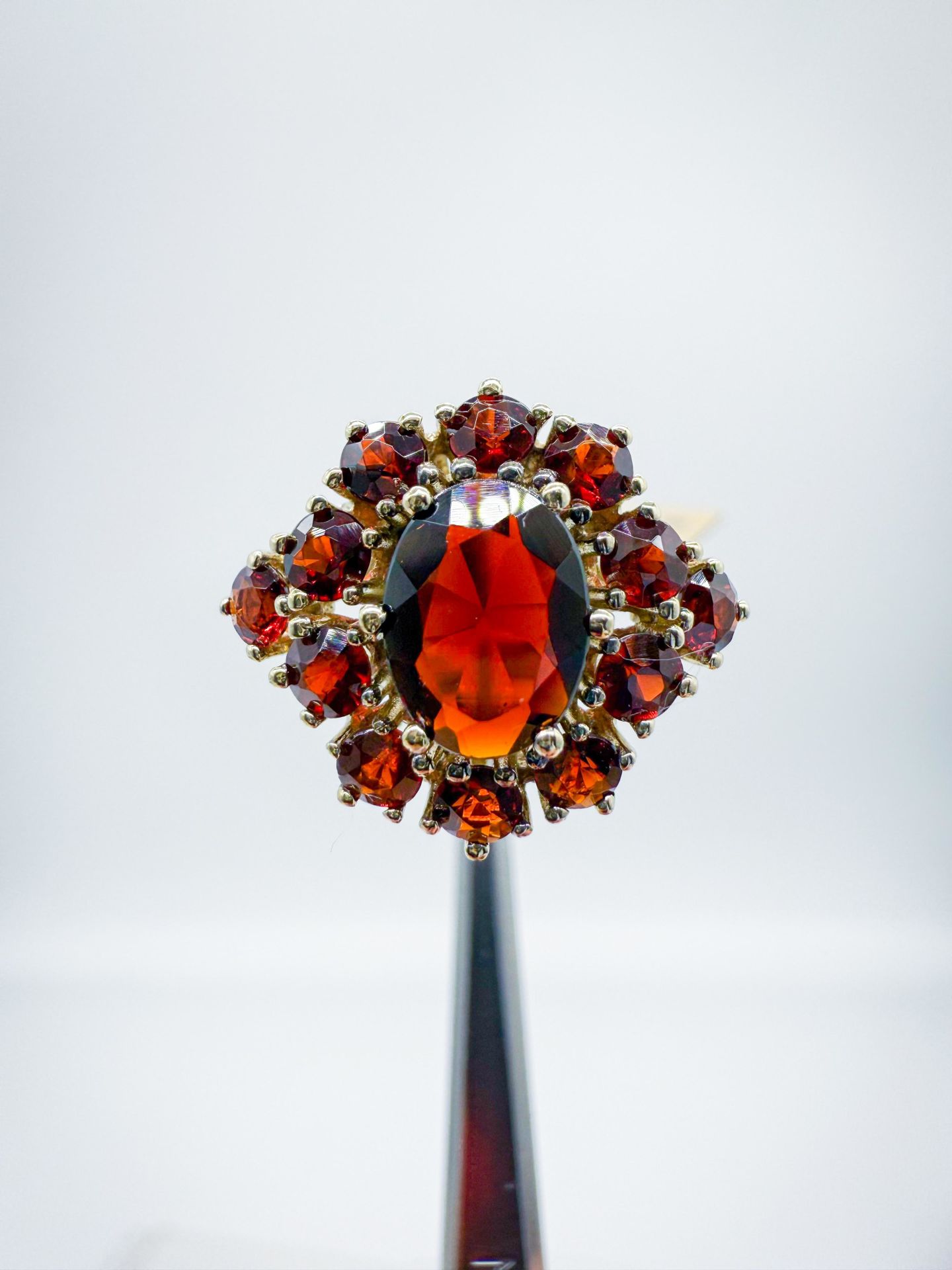 Garnet Yüzük