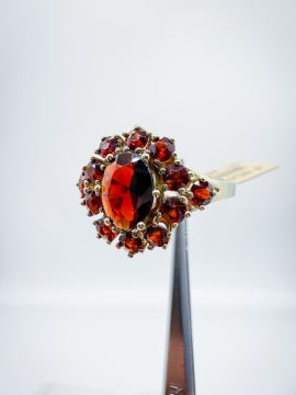 Garnet Yüzük