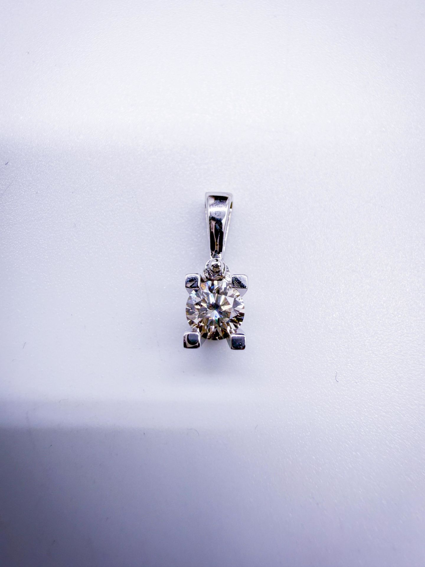 0.23 ct Pırlanta Kolye Ucu