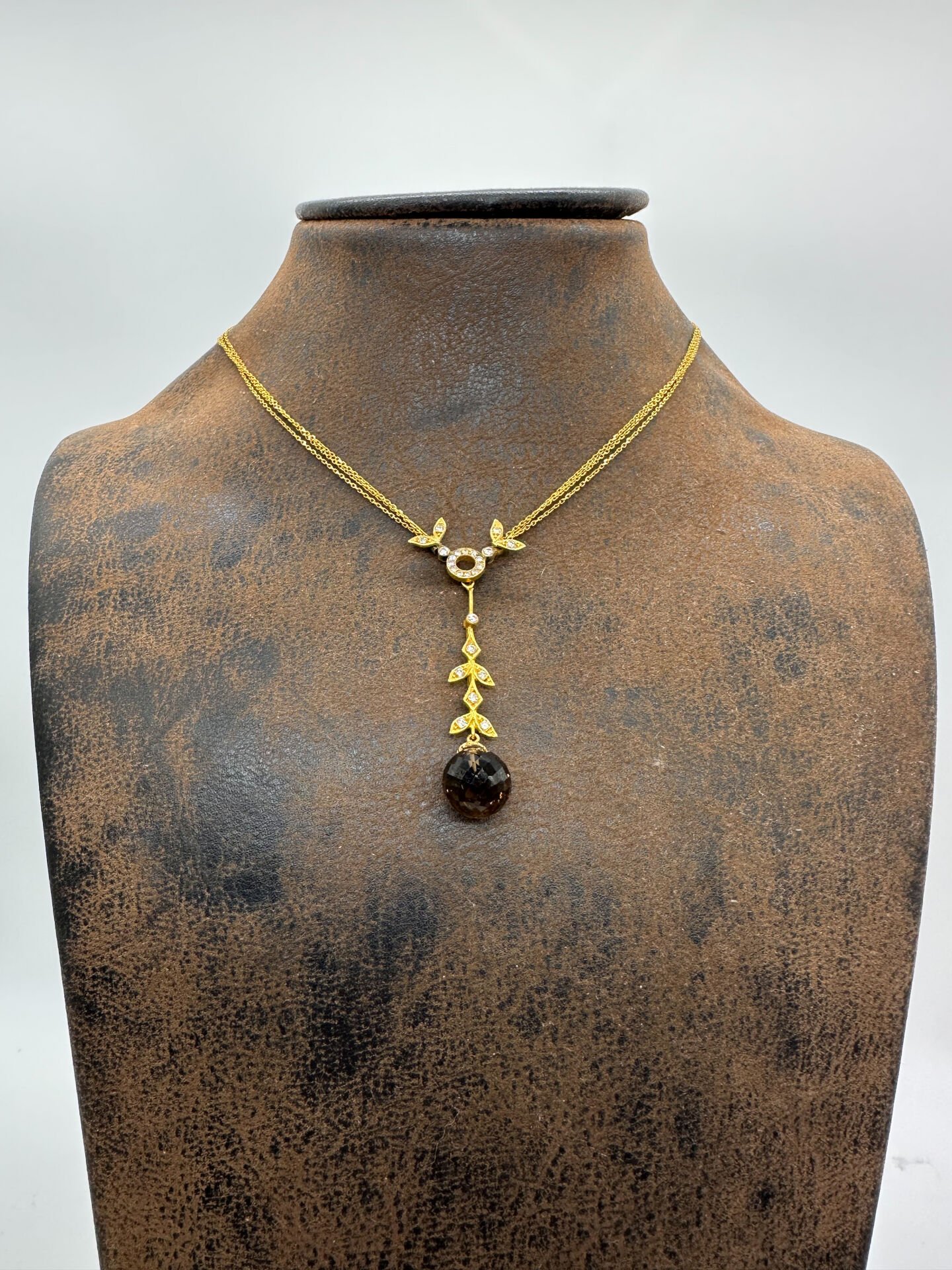 Smoky Topaz Kolye