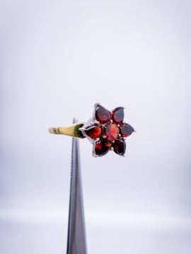 Garnet Yüzük