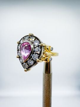 Pırlantalı Pembe Safir Yüzük