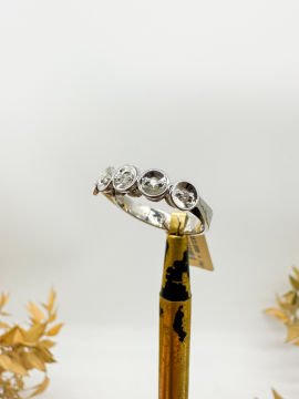 0.12 ct Beştaş Yüzük