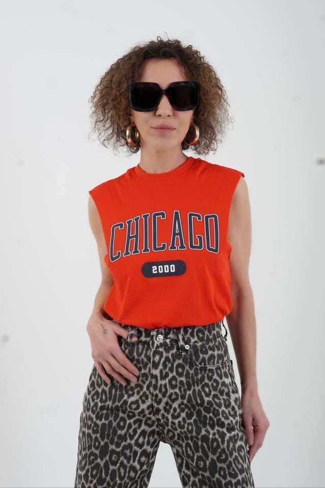 Kırmızı Chicago Baskılı Kolsuz Tshirt