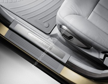 Mercedes Benz Krom Kapı Eşik Kaplaması Sağ