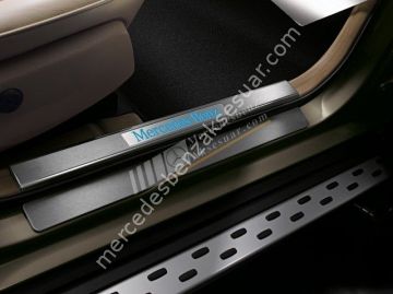 Mercedes Benz Işıklı Krom Eşik Kaplaması