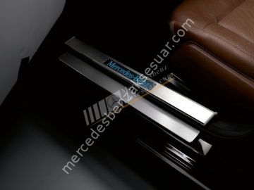 Mercedes Benz Işıklı Krom Eşik Kaplaması 4 Kapı