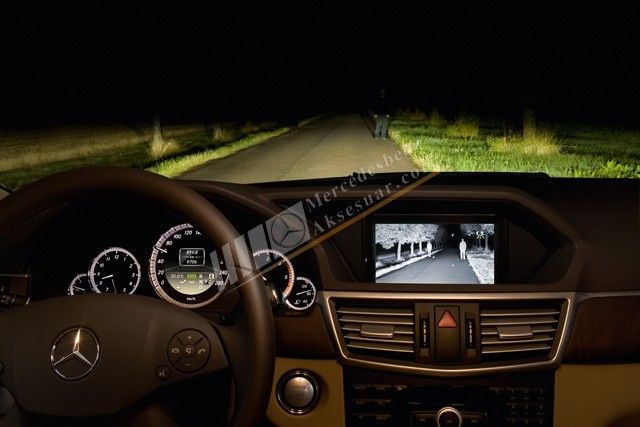 Mercedes Benz Gece Görüş Sistemi