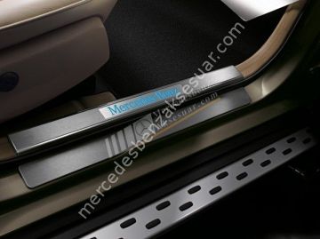 Mercedes Benz Işıklı Basamak