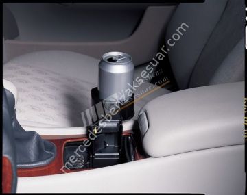 Mercedes Benz Bardaklık