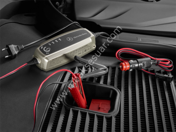 Mercedes Benz Garaj İçin Akü Şarzı 5 AMP.