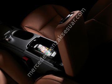 Mercedes Benz Apple iPhone 4/4S İçin Cep Telefonu Tutucusu Kablolu
