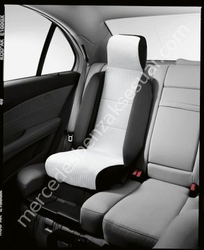 Mercedes Benz Entegre Çocuk Koltuğu