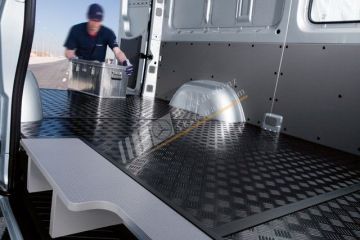 Mercedes Benz İç Lastik Paspas Uzun Kasa için