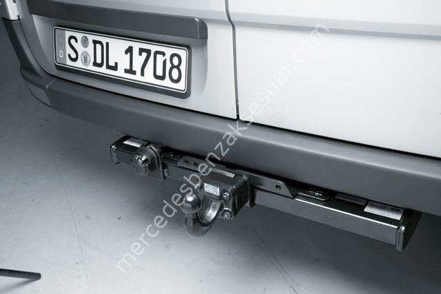 Mercedes Benz Çeki Demiri Kancası