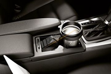 Mercedes Benz Orta Konsul Bardaklık