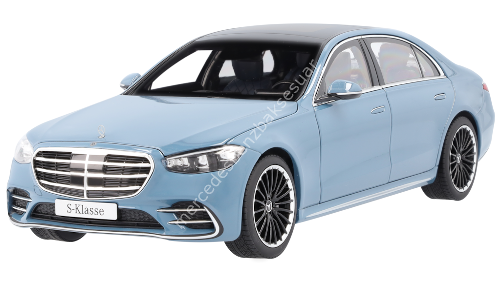 Mercedes Benz S-Serisi, Sedan uzun versiyon, V223