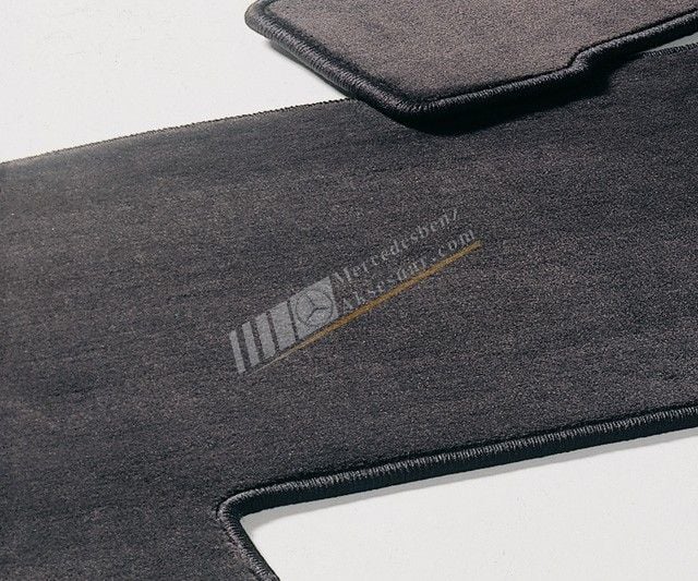 Mercedes Benz Kadife Paspas Sürücü ve Yolcu Tarafı Arası