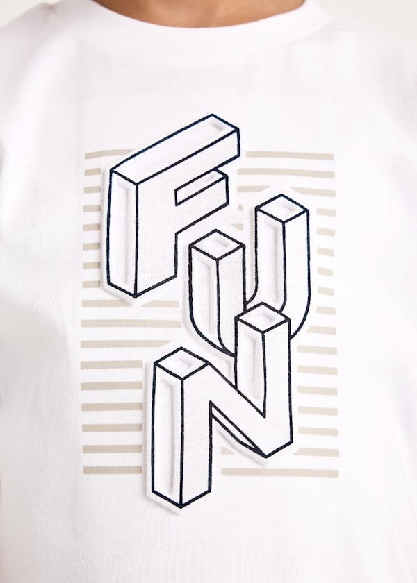 ÜÇ BOYUTLU T-SHIRT