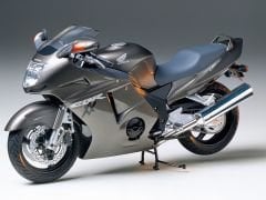 1/12  HONDA CBR 1100XX SUPER BLACKBIRD