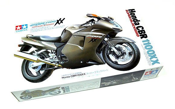 1/12  HONDA CBR 1100XX SUPER BLACKBIRD