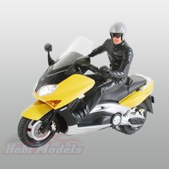 1/24 TMAX w/Rider Figure