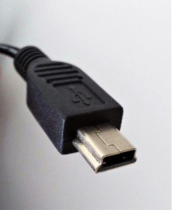 Zeus Z-Link Kask Şarj Adaptörü Mini USB 5V 1A