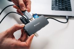 32152 HUB USB-C Pro Multiport 9 Port 1xHDMI 1xRJ45 2xUSB-C 3.2 Gen2