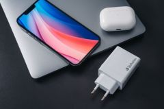 49701 CHR-30EU2 USB CHARGER 30W WITH 1XUSB-C PD 20W/1XUSB-A QC 3.0/ 2XUSB