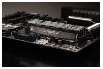 Crucial Ballistix Sport LT Gri 8GB DDR4-3000 UDIMM Gaming Ram - BLS8G4D30AESBK