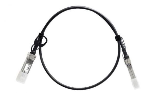 10306 10 Gigabit Ethernet SFP+ passive cable assembly 5m length.