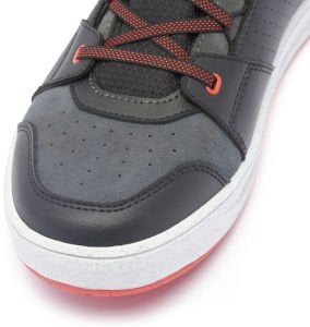 Dainese Suburb D-WP Ayakkabı Siyah Beyaz Kırmızı