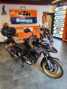 2. El Suzuki V-Strom 1050 XT 2021