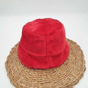 Kırmızı Renk Peluş Kumaş Bayan Yuvarlak Şapka