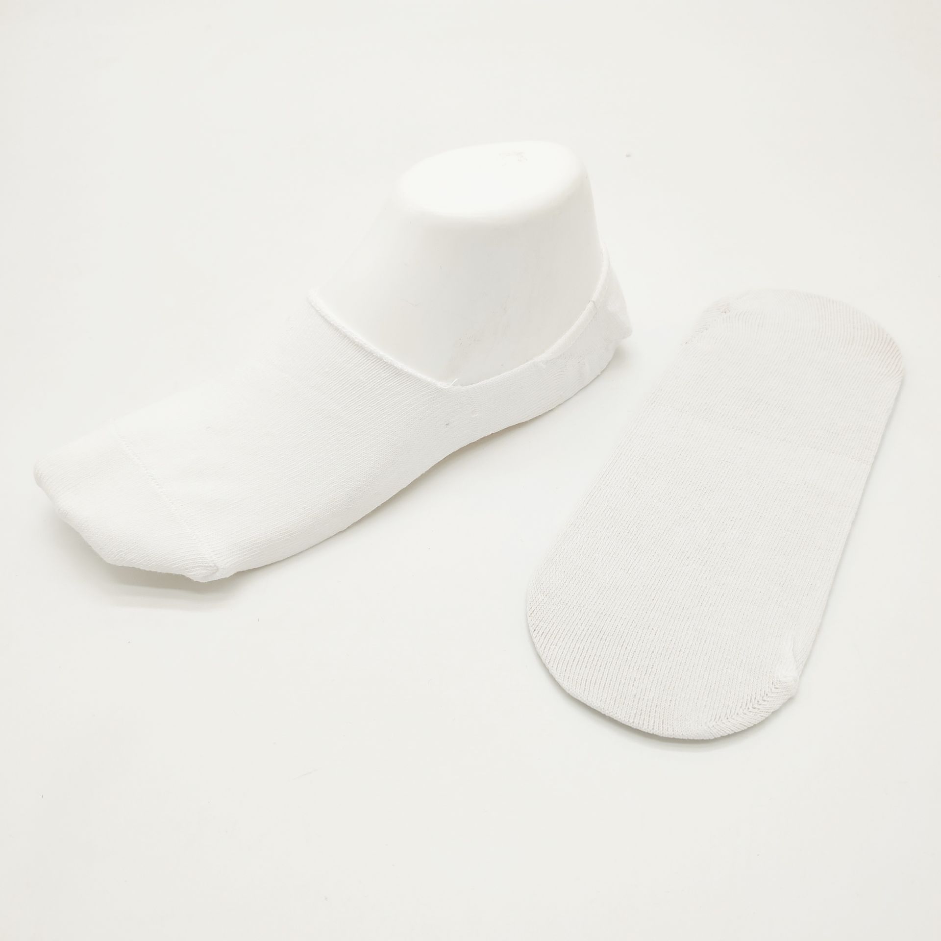 Silikonlu Beyaz Renk Bayan Babet Çorap 6 Lı Paket