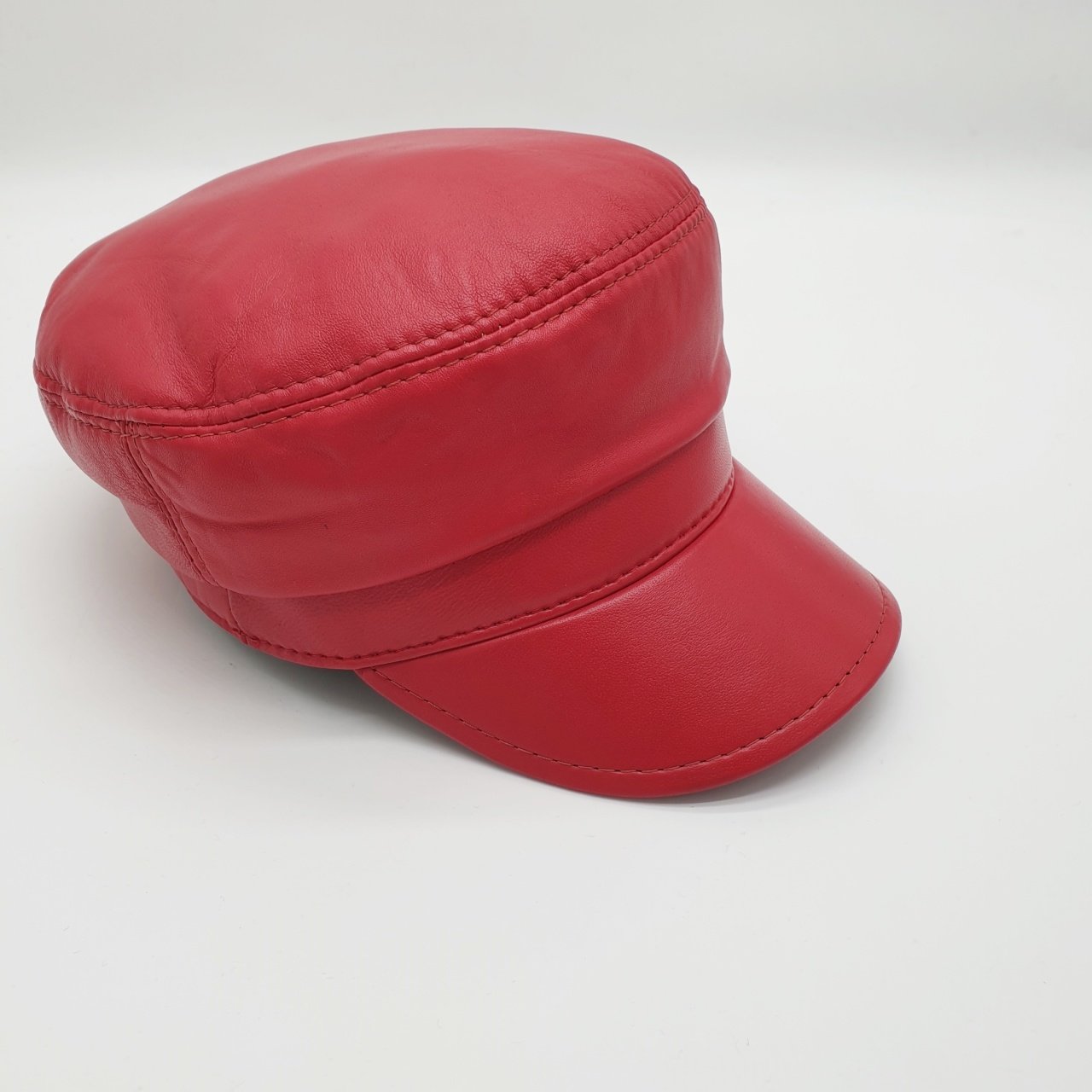 Bayan Deri Şapka Arkası Lastikli Kırmızı Renk