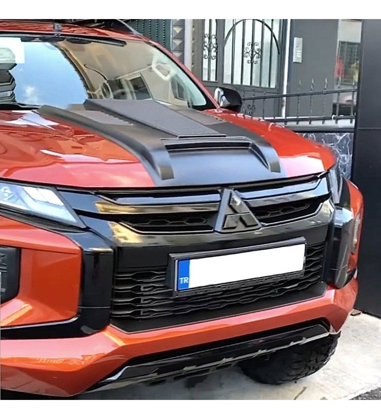 Mtsubsh l200 uyumlu motor kaput üstü şişirme siyah scoop 2019+