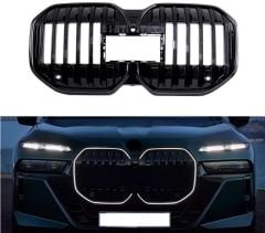 Bmw g70 m760 ön böbrek panjur ızgara ledli 2023+
