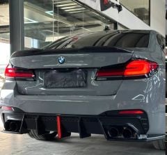 Bmw g30 arka tampon difüzörü ledli ve egzoz ucu seti 2017+ pianoblack