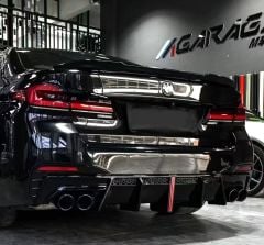 Bmw g30 arka tampon difüzörü ledli ve egzoz ucu seti 2017+ pianoblack