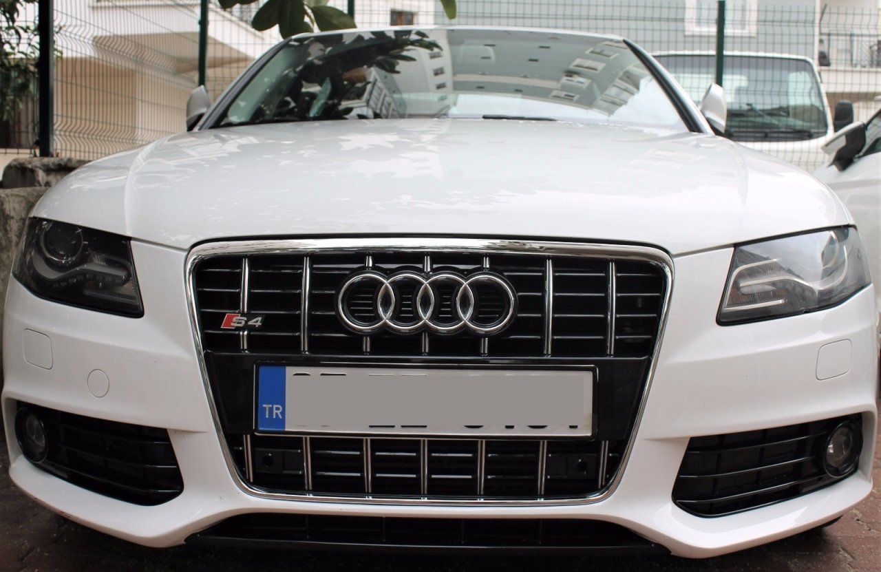 Audi a4 s4 ön panjur ızgara 2008 / 2012 B8