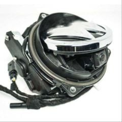 Vw golf 7 logolu arka kamera direksiyon ve çizgili