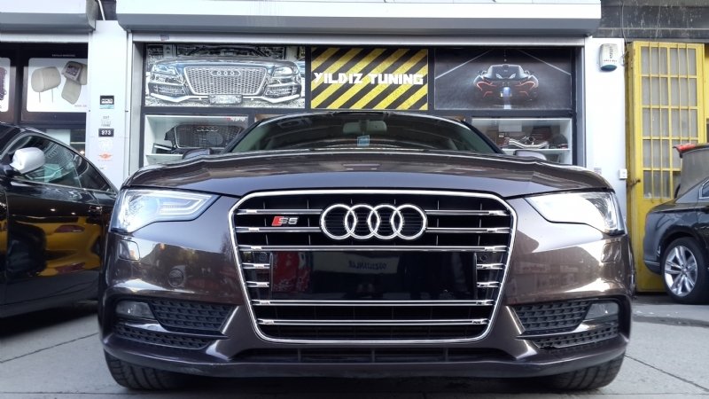 Audi a5 s5 ön panjur ızgara 2012 / 2015 B8 krom siyah