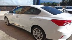 FORD FOCUS 2019+ KAPI ÇITASI PIANO BLACK